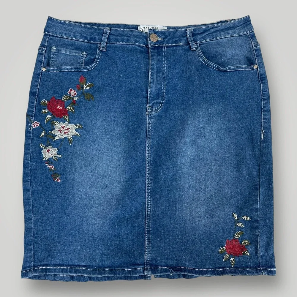 Vintage Violet Mini Skirt Womens Size 3X Blue Denim Floral Embroidered Stretch‎